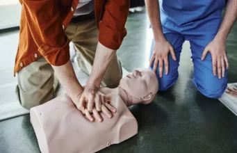 Professional CPR Training Supports Safer Workplaces Through Better Emergency Preparedness